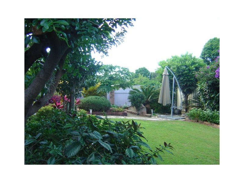 91 Bridgnorth St, Carindale QLD 4152