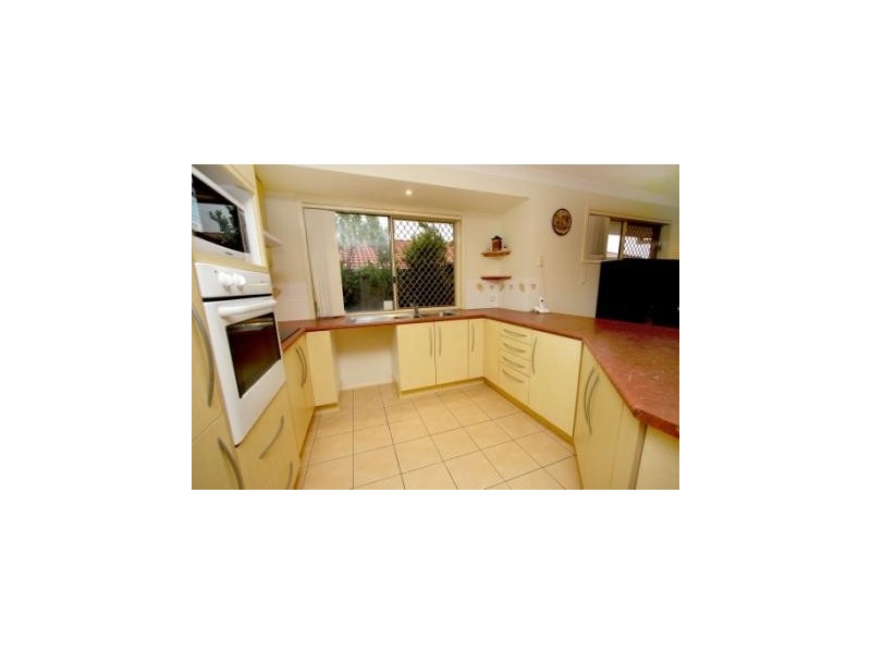 4 Livingstone Pl, Kuraby QLD 4112