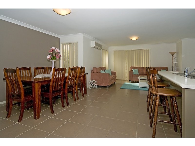 46 Paul Drive, Regents Park QLD 4118