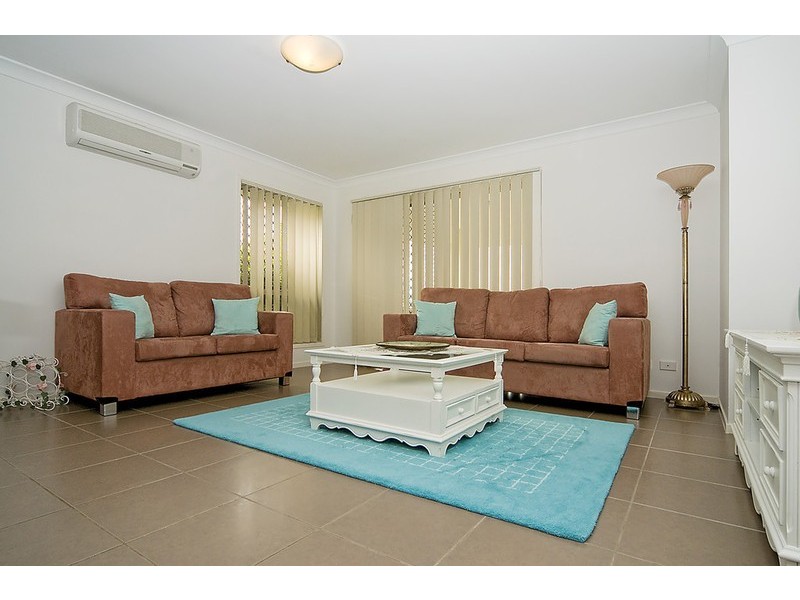 46 Paul Drive, Regents Park QLD 4118