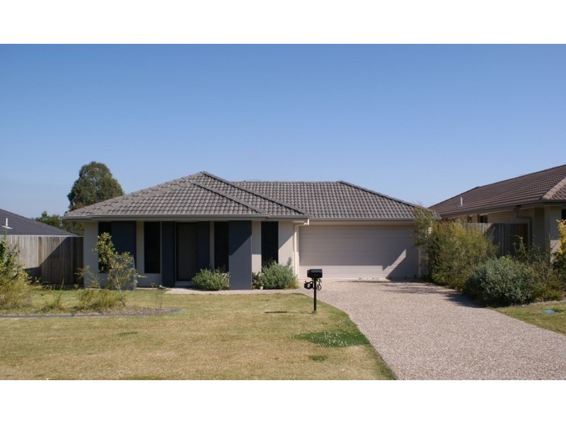 8 Hudson Street, Calamvale QLD 4116