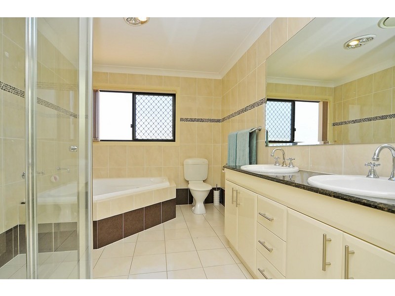 46 Juniper Cct, Stretton QLD 4116