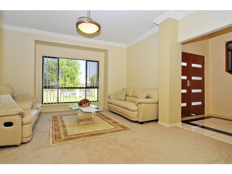 46 Juniper Cct, Stretton QLD 4116