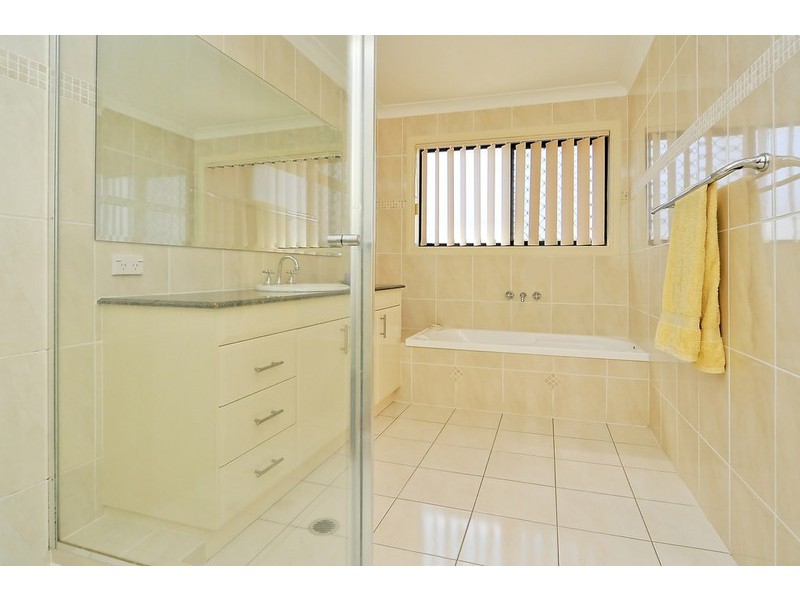 46 Juniper Cct, Stretton QLD 4116