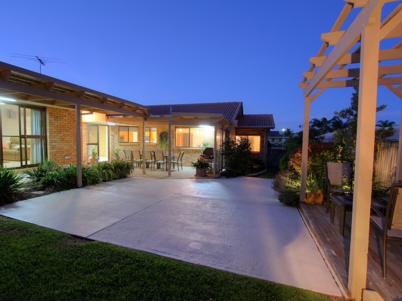 7 McKinley Court, Stretton QLD 4116