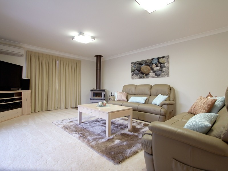 7 McKinley Court, Stretton QLD 4116