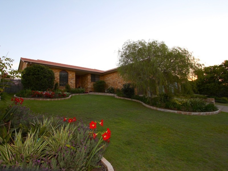 7 McKinley Court, Stretton QLD 4116