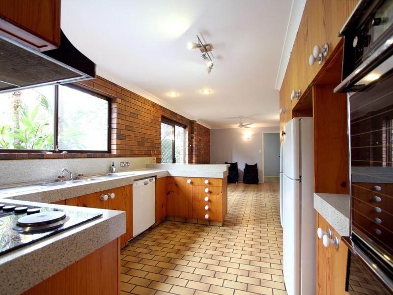 26 Orpheus Street, Robertson QLD 4109