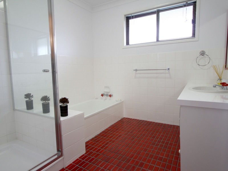 26 Orpheus Street, Robertson QLD 4109