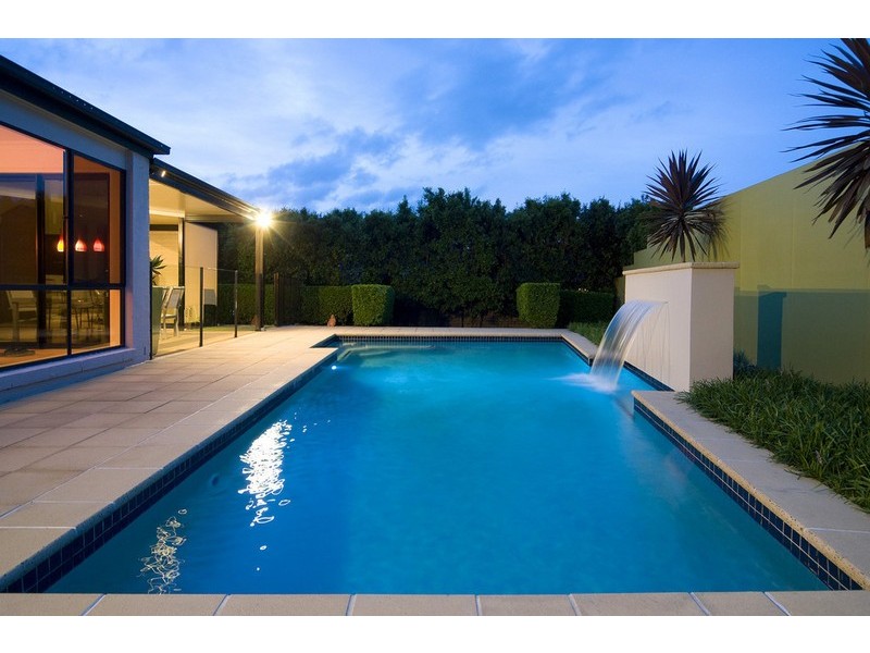 37 Oakview St, Parkinson QLD 4115