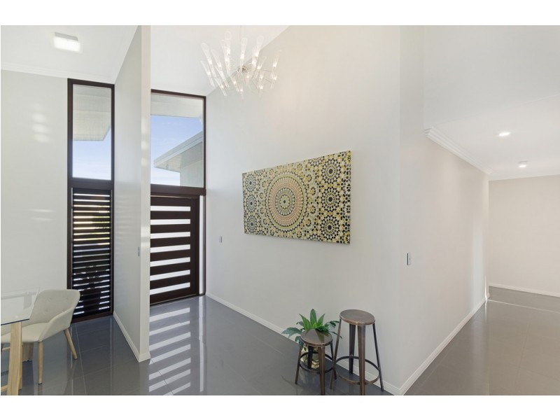 8 Waterbury Terrace, Idalia QLD 4811