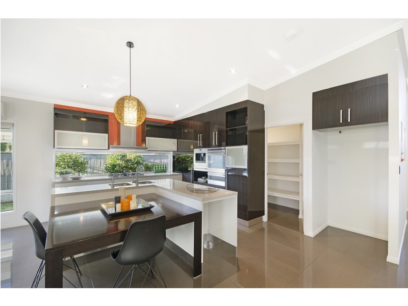 8 Waterbury Terrace, Idalia QLD 4811