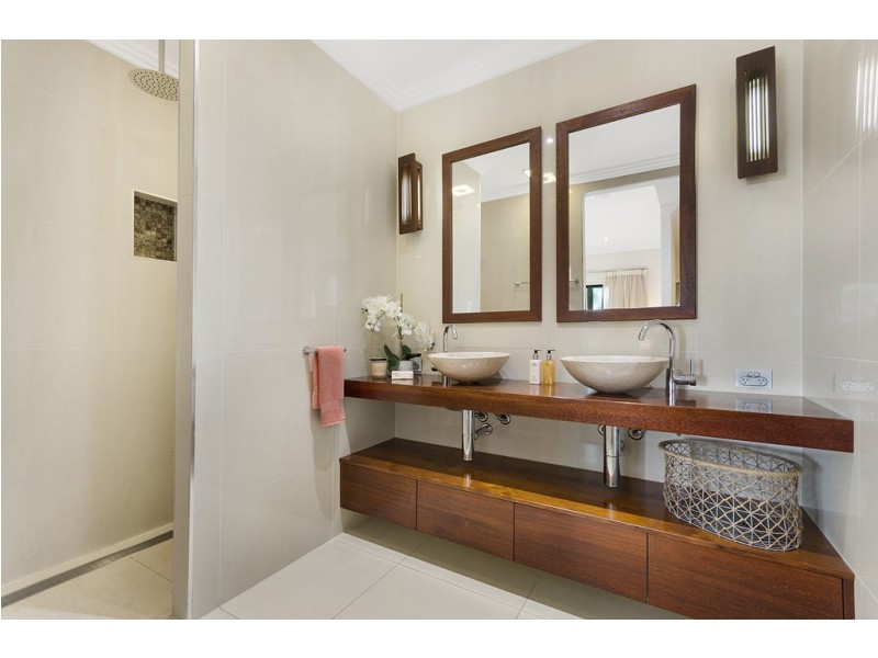 8 Waterbury Terrace, Idalia QLD 4811