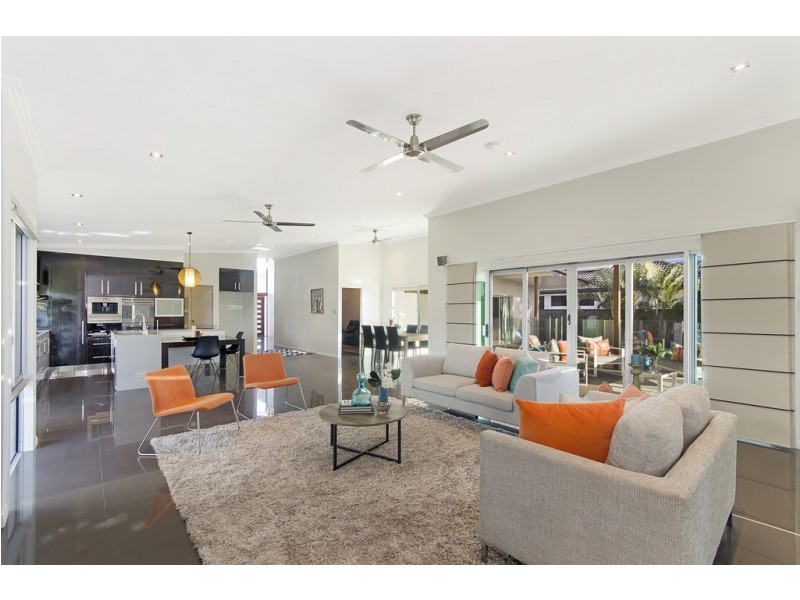 8 Waterbury Terrace, Idalia QLD 4811