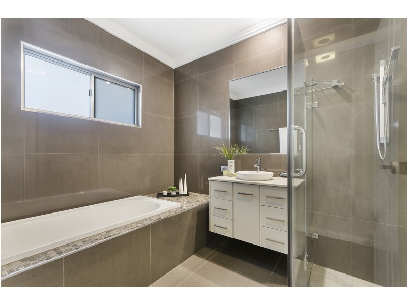 8 Waterbury Terrace, Idalia QLD 4811