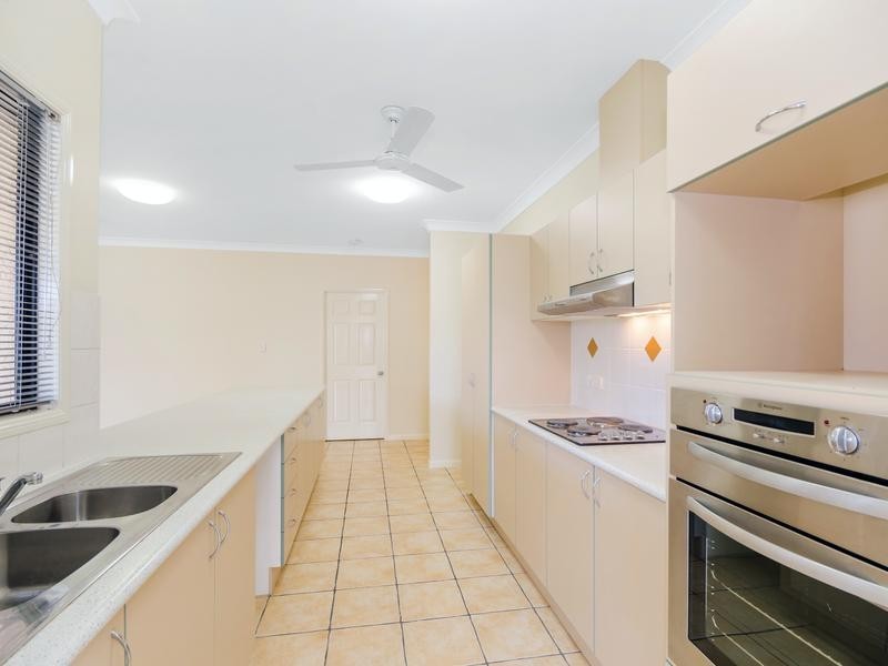 42 Elphinstone Drive, Kirwan QLD 4817