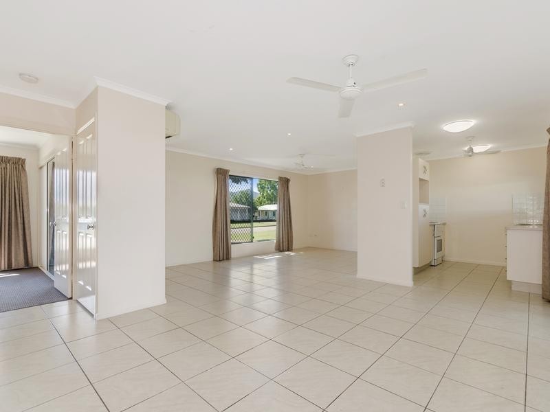 16 Simonsen Court, Kelso QLD 4815