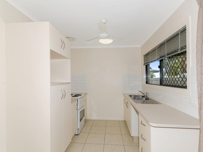 16 Simonsen Court, Kelso QLD 4815