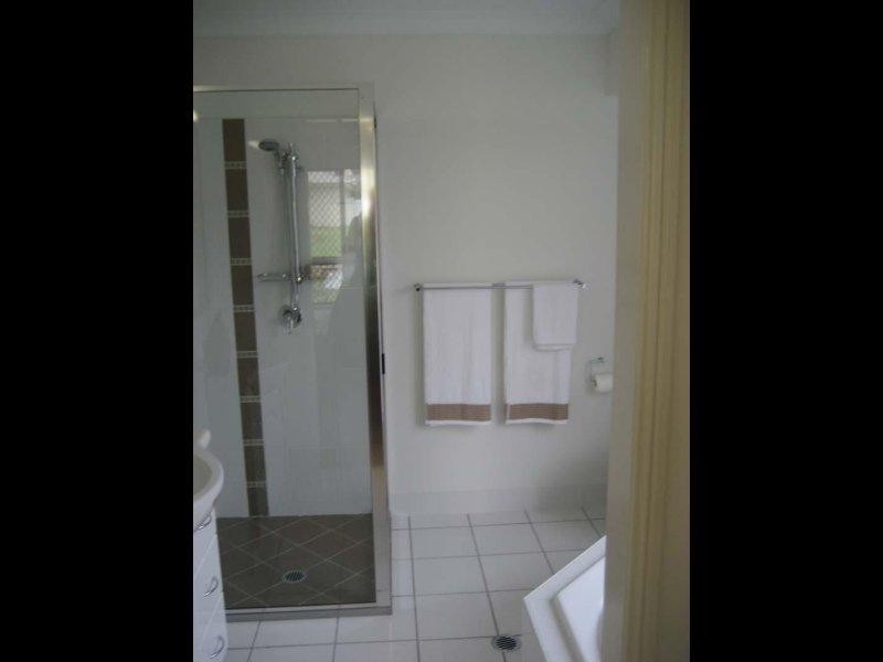 12 Hempel Street, Bushland Beach QLD 4818