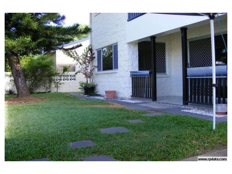 1/14 Hirst Street, Hermit Park QLD 4812