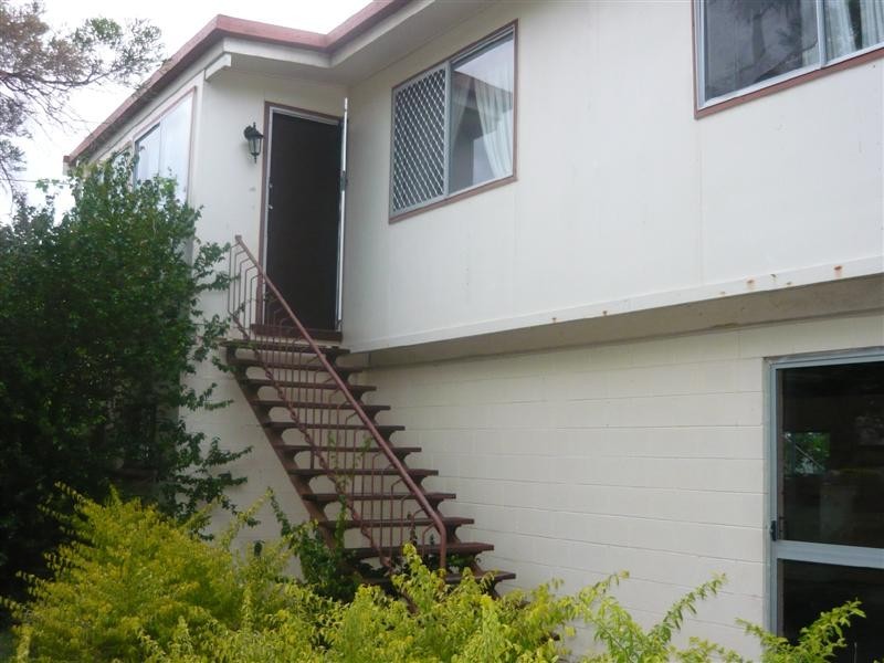 42 Kulgun Crescent, Kelso QLD 4815