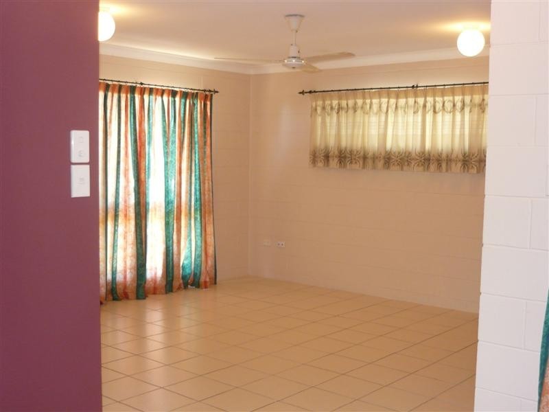 3 Blackbraes Court, Mount Louisa QLD 4814