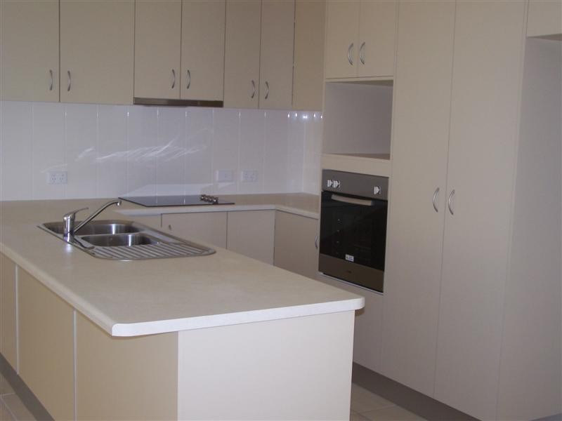 16 Barra Court, Mount Louisa QLD 4814