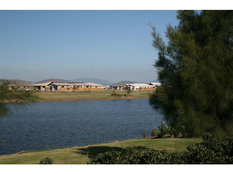 5 Waterfront Parade, Idalia QLD 4811