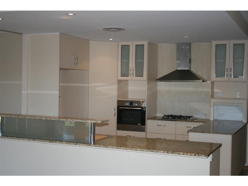 5 Waterfront Parade, Idalia QLD 4811