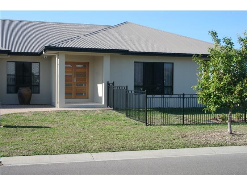 5 Waterfront Parade, Idalia QLD 4811