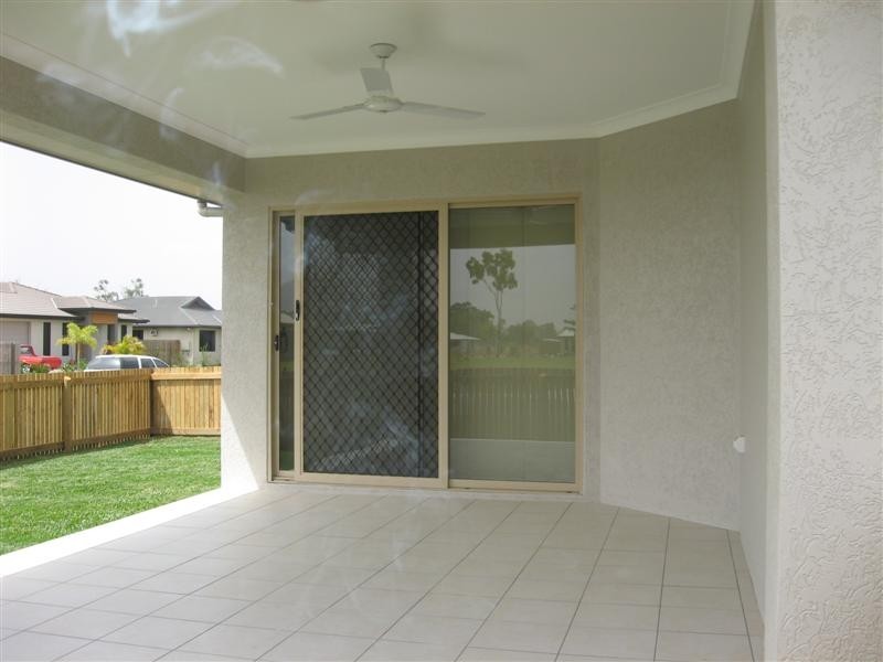 34 Bluewren Drive (Rosewood Estate), Kelso QLD 4815