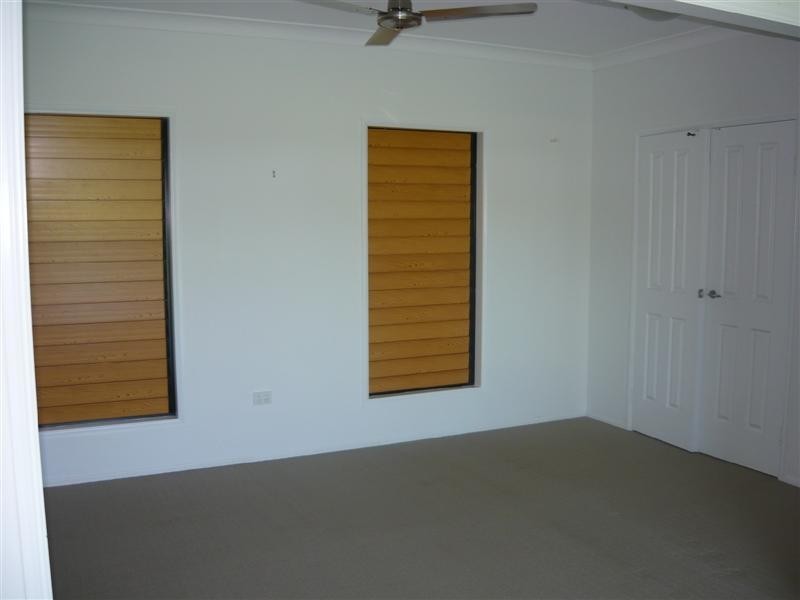 21 Coolaree Drive, Bushland Beach QLD 4818