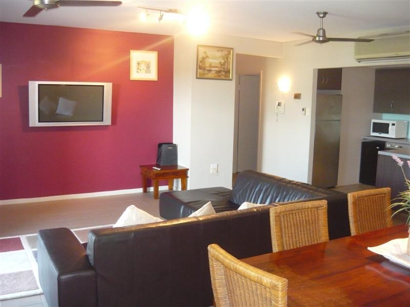 8/237 Riverside Boulevard, Douglas QLD 4814