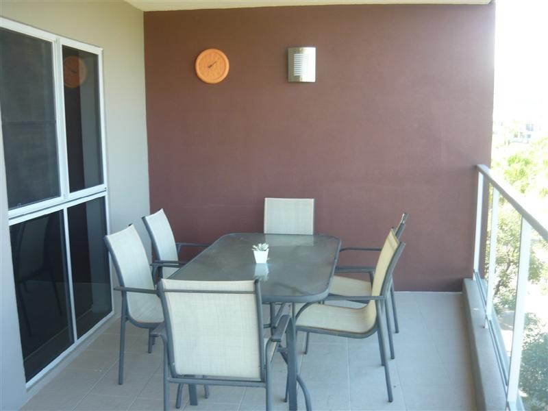 8/237 Riverside Boulevard, Douglas QLD 4814