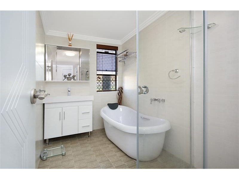 17/321-341 Angus Smith Drive, Douglas QLD 4814