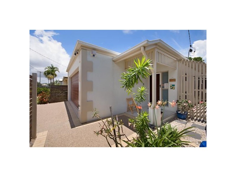 9b Seventh Street, Railway Estate QLD 4810