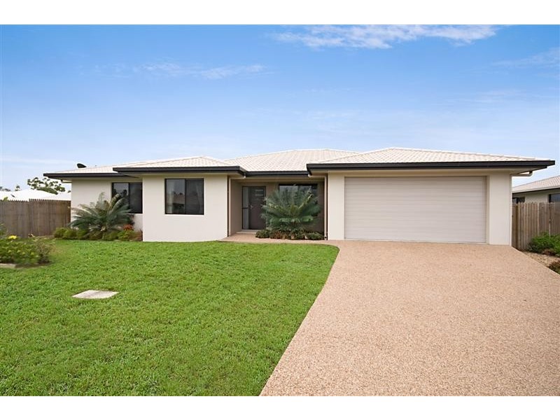 12 SANDERLING CIRCUIT, Kelso QLD 4815