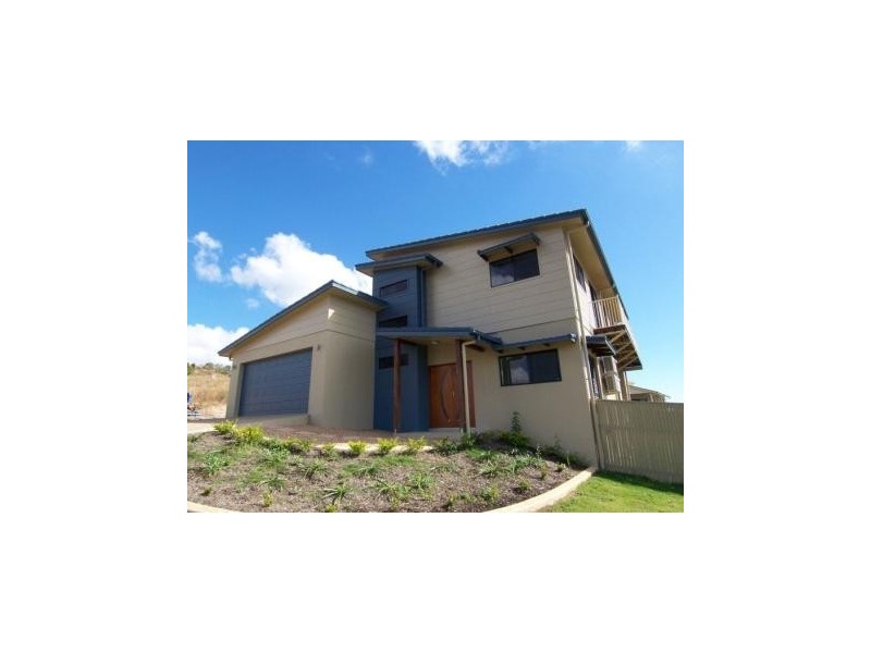 18 Blaxendall Place, Bushland Beach QLD 4818