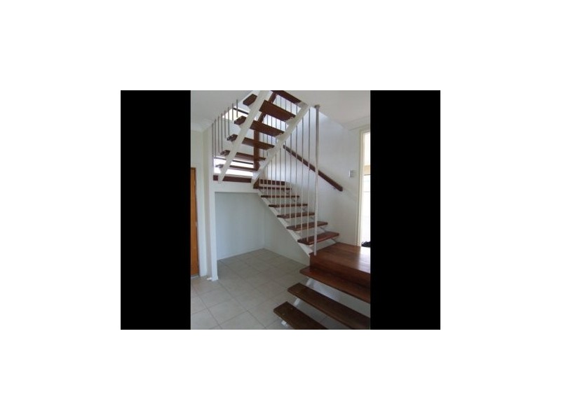 18 Blaxendall Place, Bushland Beach QLD 4818