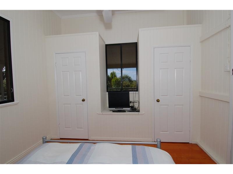 60 Robertson Street, Railway Estate QLD 4810