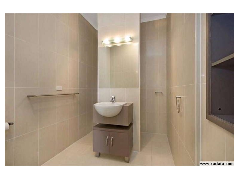 14/237  Riverside Bvd, Douglas QLD 4814