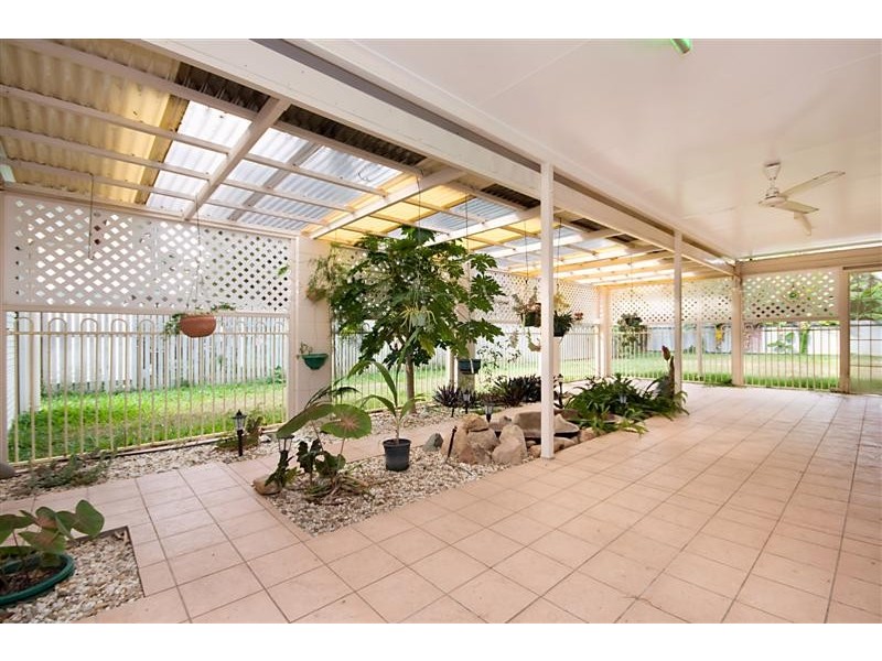 212 Upper Miles Ave, Kelso QLD 4815