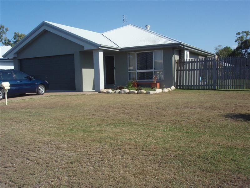 18 Janelle Street, Kelso QLD 4815