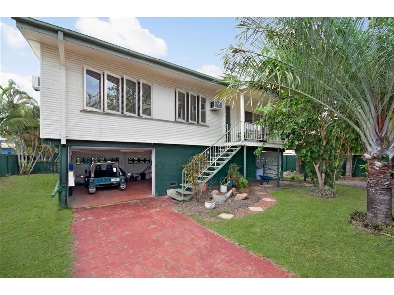 206 Charles Street, Cranbrook QLD 4814
