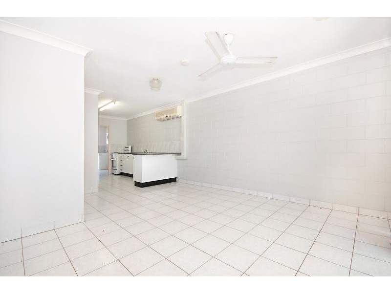 2/26 Meenan Street, Garbutt QLD 4814