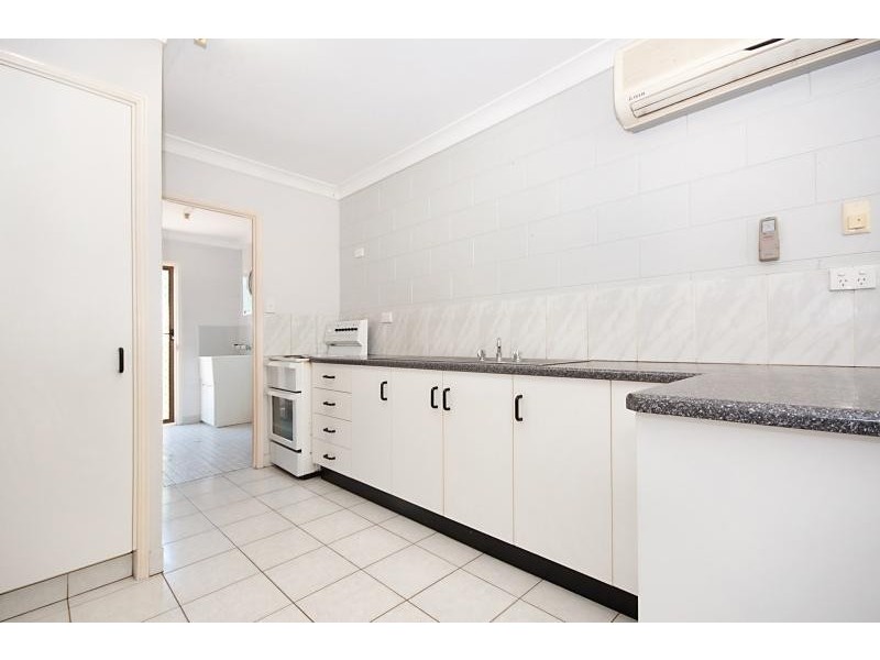 2/26 Meenan Street, Garbutt QLD 4814