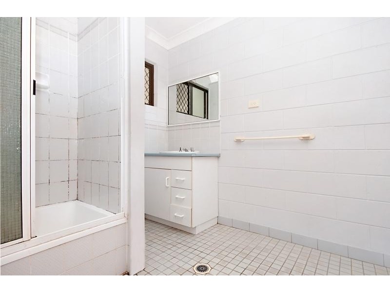 2/26 Meenan Street, Garbutt QLD 4814