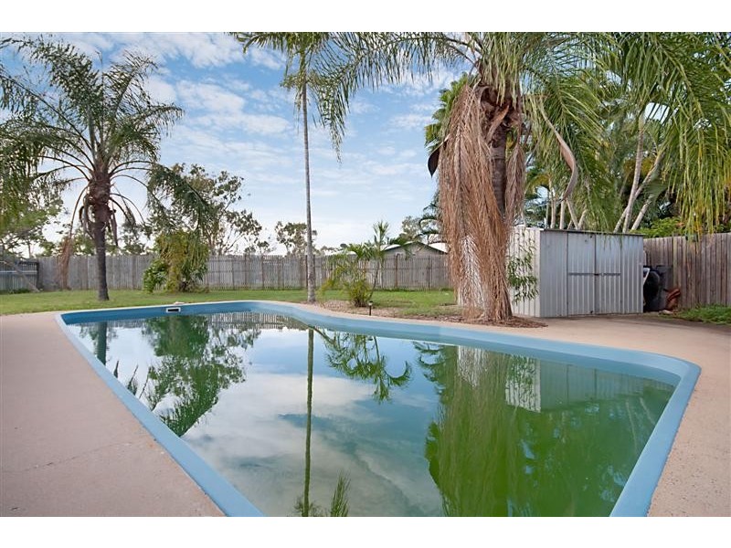 9 Duncan St, Kelso QLD 4815