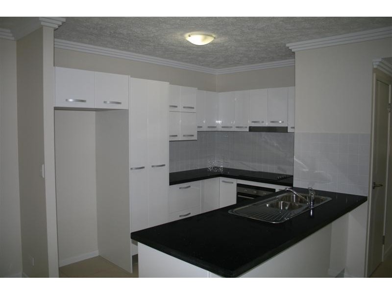 19/321 Angus Smith Drive, Douglas QLD 4814