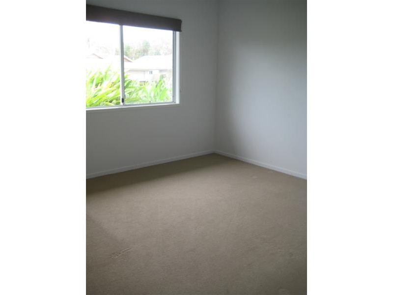 Bushland Beach QLD 4818